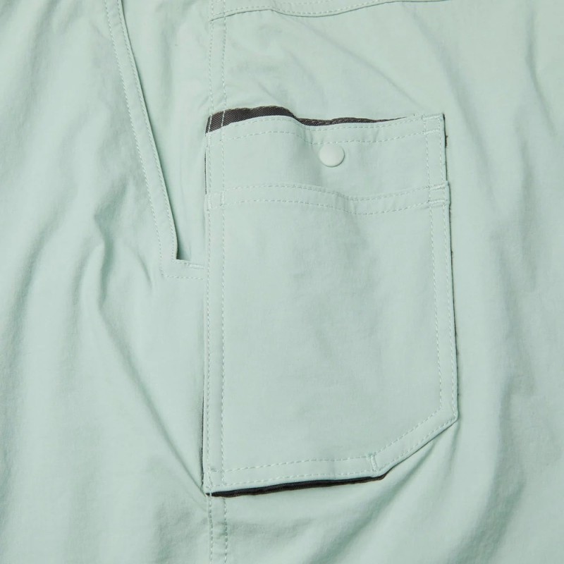 Flyline Hybrid Shorts 19"